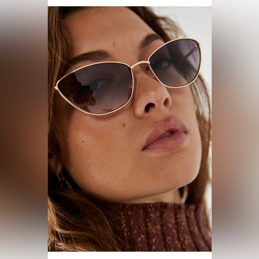Free People love note sunglasses